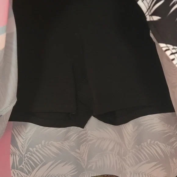 LUCKY IN LOVE Womens Bali Stripe Golf Skort sz Large (12) Multi Tropical Color - Picture 5 of 7